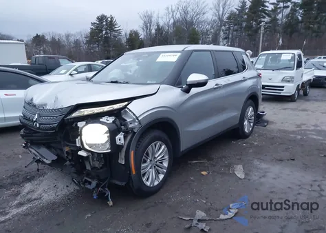 2022 Mitsubishi Outlander Es 2.5 S-Awc z USA, uszkodzony, nr VIN JA4J4TA8XNZ023393